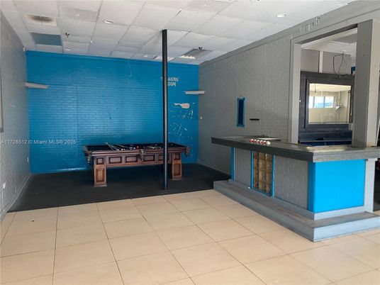 Game Room, Interior, Recessed Lighting