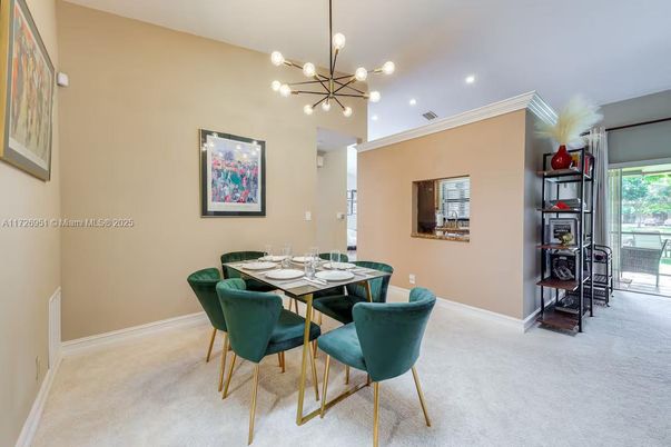 Dining room, Interior, Pendant Lights, Recessed Lighting