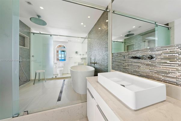 Bathroom, Dual Sink Vanities, Free Standing Baths, Glass Shower, Interior, Marble, Recessed Lighting
