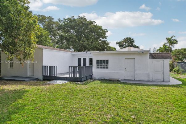 Backyard, Exterior