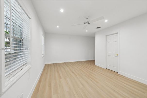 Empty room, Interior, Recessed Lighting, Wood Texture Flooring