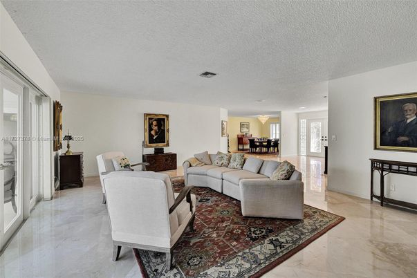 Dining room, Interior, Living room, Recessed Lighting