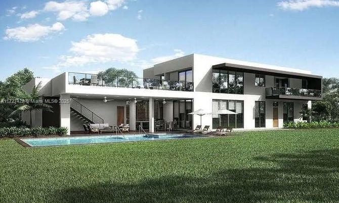 Backyard, Exterior, Facade, Pool, Modern