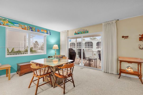 Dining room, Interior