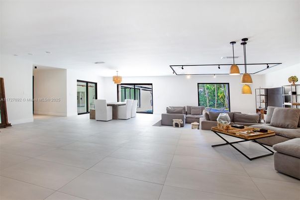 Interior, Living room, Pendant Lights