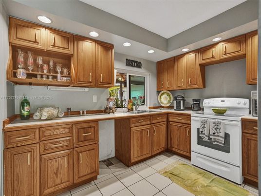 Interior, Kitchen, Recessed Lighting