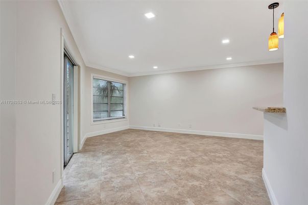 Empty room, Interior, Pendant Lights, Recessed Lighting