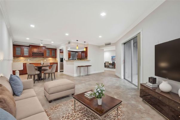 Dining room, Interior, Kitchen, Living room, Pendant Lights, Recessed Lighting