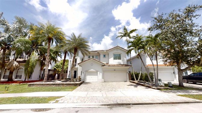 Attached, Exterior, Facade, Spanish Mediterranean