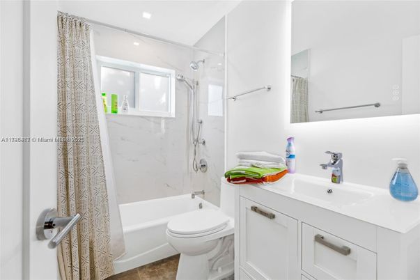 Bathroom, Interior, Marble Walls, Recessed Lighting