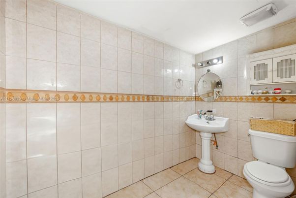 Bathroom, Interior