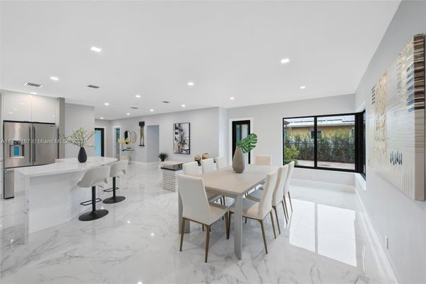 Dining room, Interior, Kitchen, Marble, Recessed Lighting, Stainless Steel Appliances