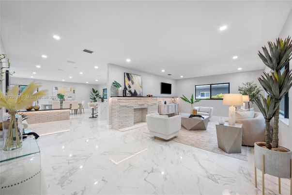 Dining room, Interior, Living room, Marble, Recessed Lighting