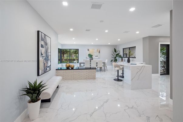 Dining room, Interior, Living room, Marble, Recessed Lighting