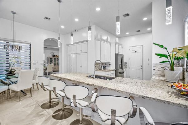 Dining room, Interior, Kitchen, Pendant Lights, Recessed Lighting