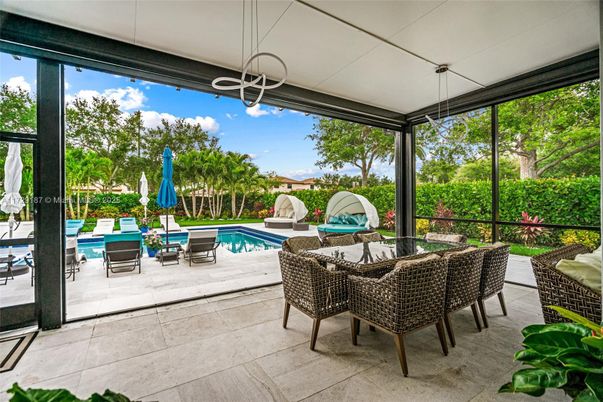 Interior, Pool, Sun Room