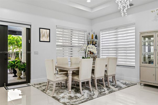 Dining room, Interior, Recessed Lighting