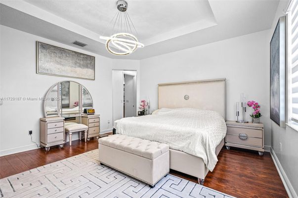 Bedroom, Interior, Pendant Lights, Wood Texture Flooring