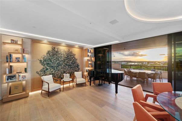 Dining room, Interior, Piano, Recessed Lighting, Wood Texture Flooring