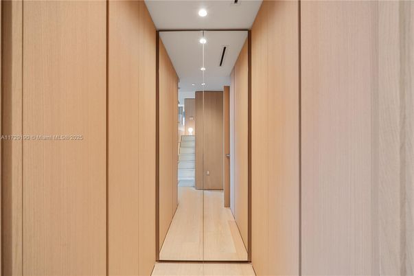 Interior, Recessed Lighting