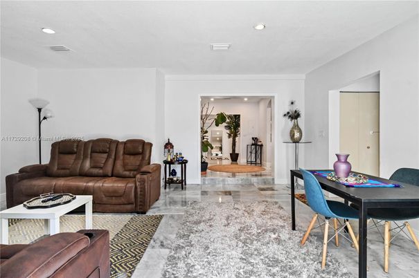 Dining room, Interior, Living room, Recessed Lighting