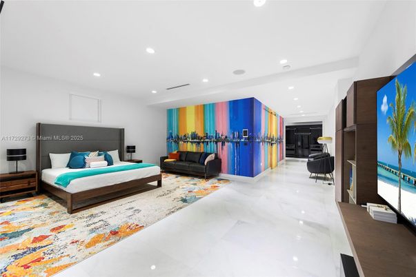 Bedroom, Interior, Marble, Recessed Lighting