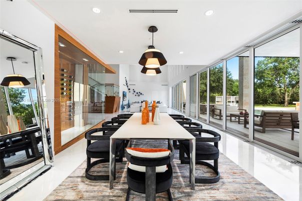 Dining room, Interior, Pendant Lights, Recessed Lighting