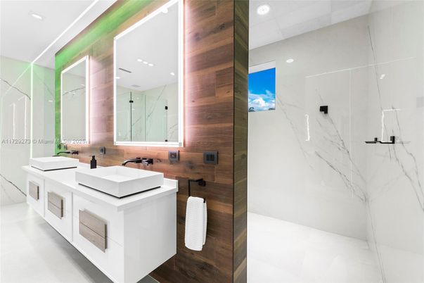 Bathroom, Interior, Marble Walls, Recessed Lighting