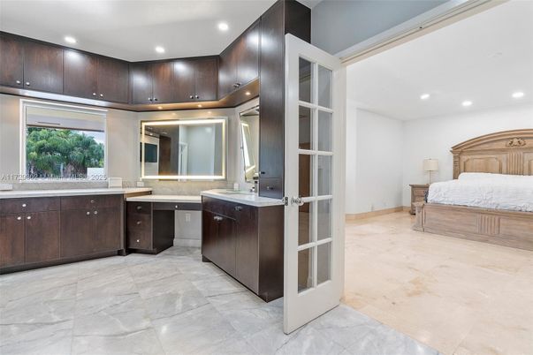 Bathroom, Bedroom, Interior, Recessed Lighting