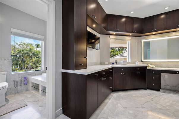 Bathroom, Dual Sink Vanities, Interior, Marble, Recessed Lighting