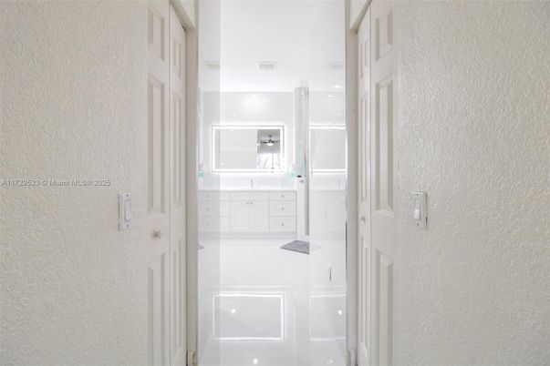 Interior, Recessed Lighting