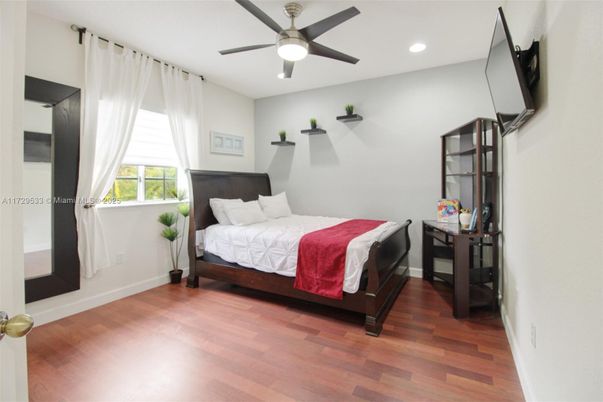 Bedroom, Interior, Recessed Lighting, Wood Texture Flooring