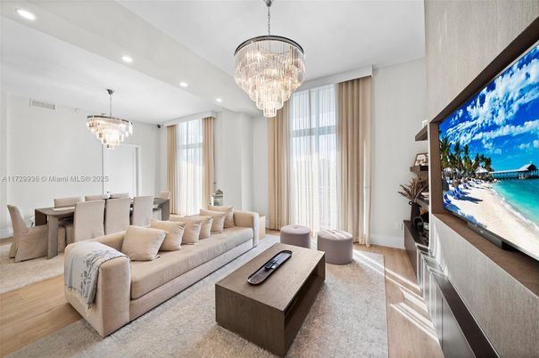 Chandelier, Dining room, Interior, Living room, Recessed Lighting, Wood Texture Flooring