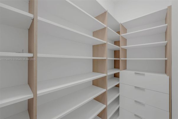 Interior, Walk-in Closets