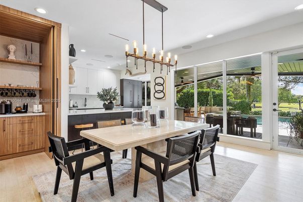 Dining room, Interior, Kitchen, Pendant Lights, Recessed Lighting, Wood Texture Flooring