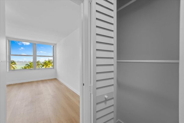 Empty room, Interior, Water, Wood Texture Flooring