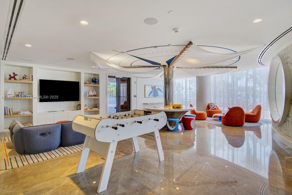Game Room, Interior, Living room, Recessed Lighting