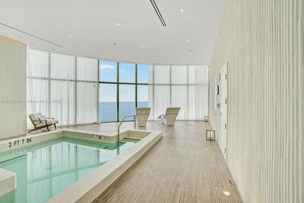 Interior, Pool, Recessed Lighting, Water