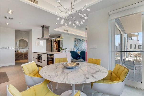 Dining room, Interior, Kitchen, Pendant Lights, Recessed Lighting
