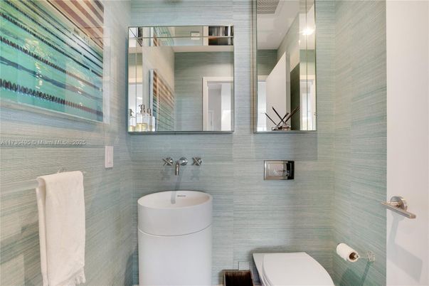 Bathroom, Interior