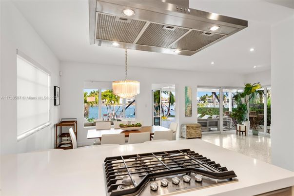 Chandelier, Dining room, Interior, Kitchen, Living room, Pendant Lights, Recessed Lighting, Water