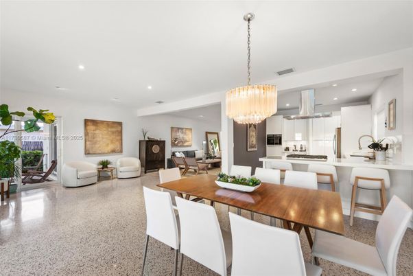 Chandelier, Dining room, Interior, Kitchen, Living room, Recessed Lighting, Stainless Steel Appliances
