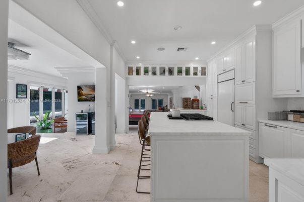Dining room, Interior, Kitchen, Recessed Lighting