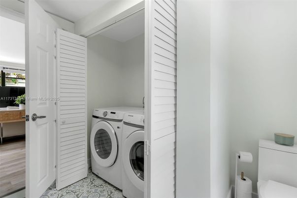 Interior, Utility Closets, Washer