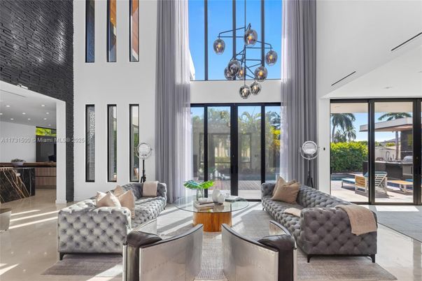 Interior, Living room, Pendant Lights
