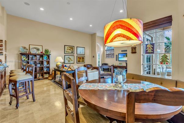 Dining room, Interior, Living room, Recessed Lighting