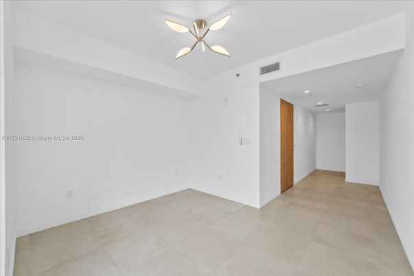 Empty room, Interior, Pendant Lights, Recessed Lighting