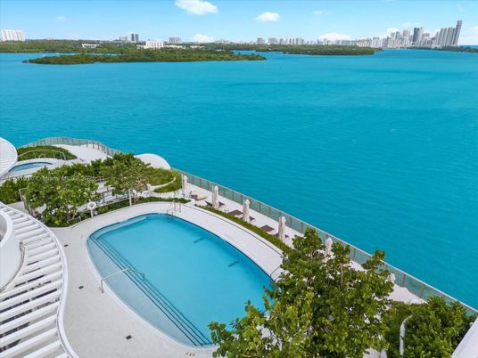 Exterior, Pool, Water