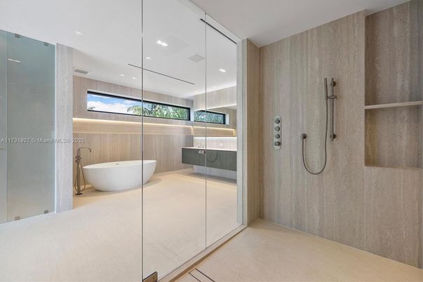 Bathroom, Free Standing Baths, Interior, Recessed Lighting