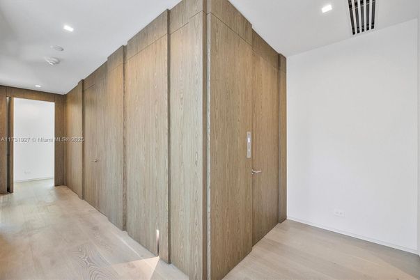 Interior, Recessed Lighting, Wood Texture Flooring, Wooden Walls